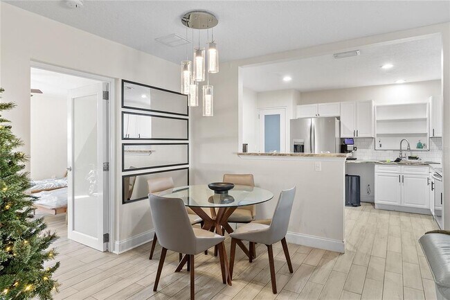 Building Photo - 1305 Fountainhead Dr