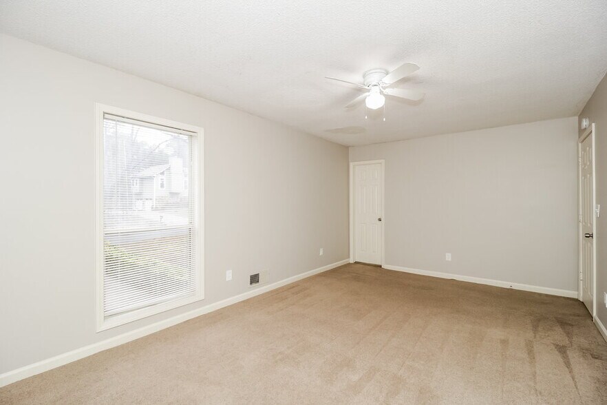 Building Photo - 48 Bethany Ct