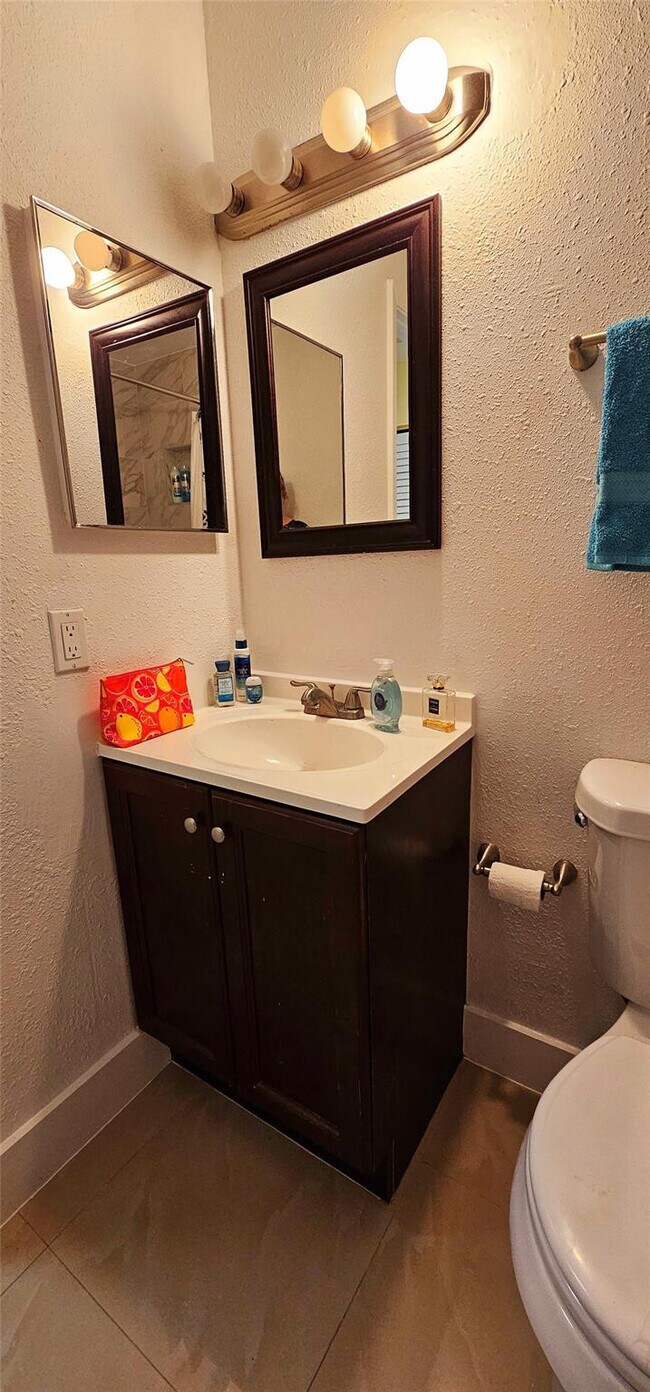 Building Photo - 1881 NW 96th Terrace