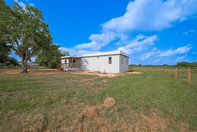 Building Photo - 22334 FM 762 Rd