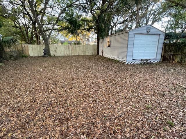 Building Photo - 917 E Flora St