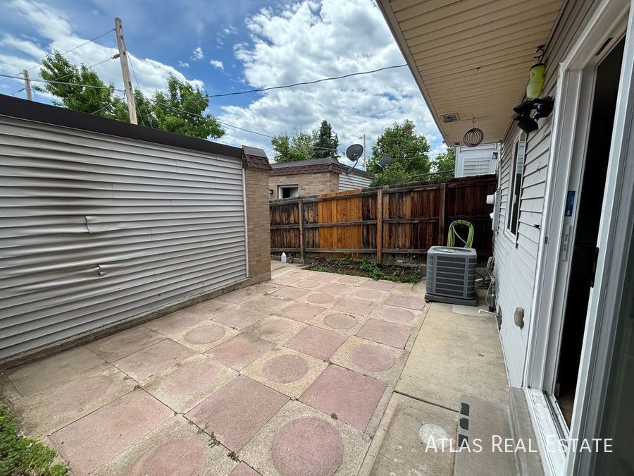 Building Photo - 12883 W Alameda Dr