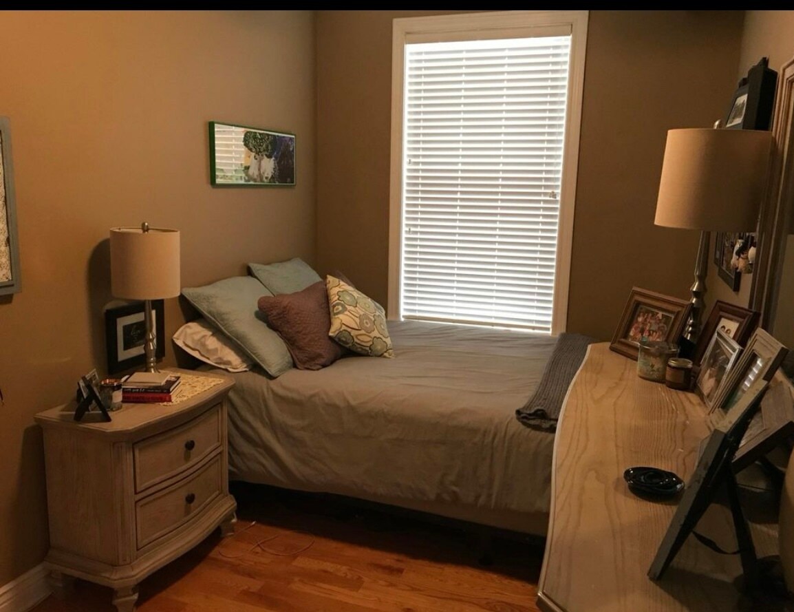 Bedroom 2 - 1654 W Wabansia Ave