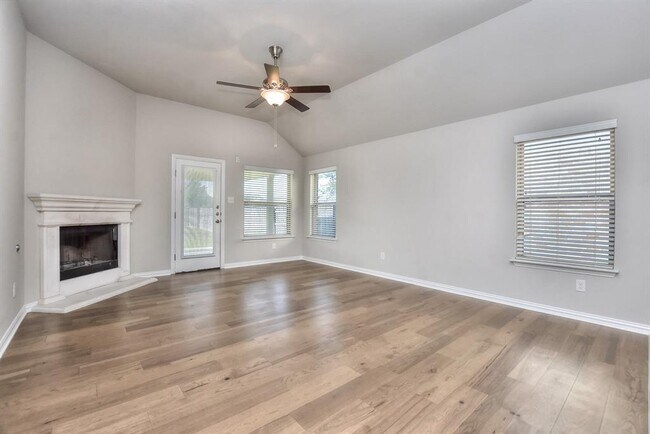 Building Photo - 409 Bluehaw Dr