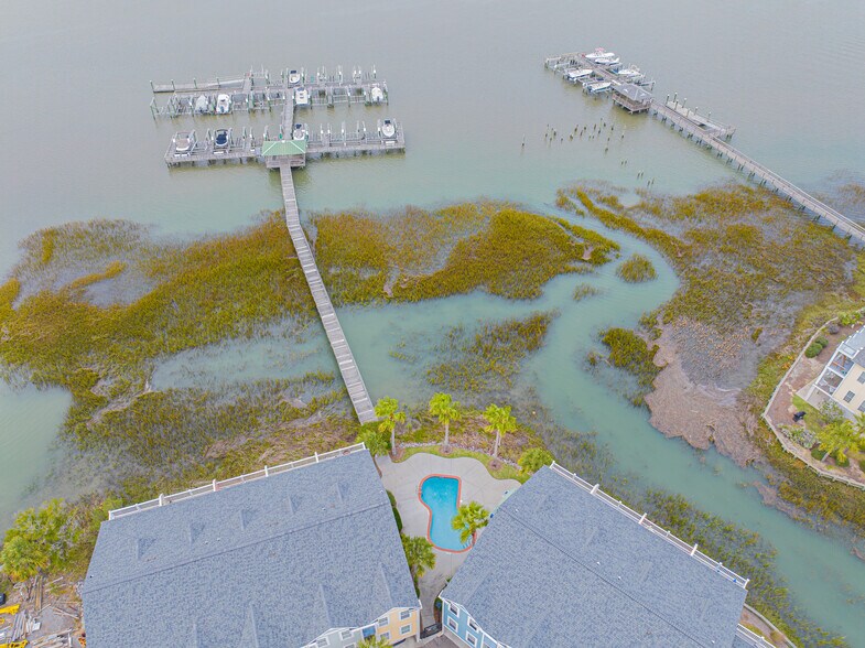 Building Photo - 81 Sandbar Ln