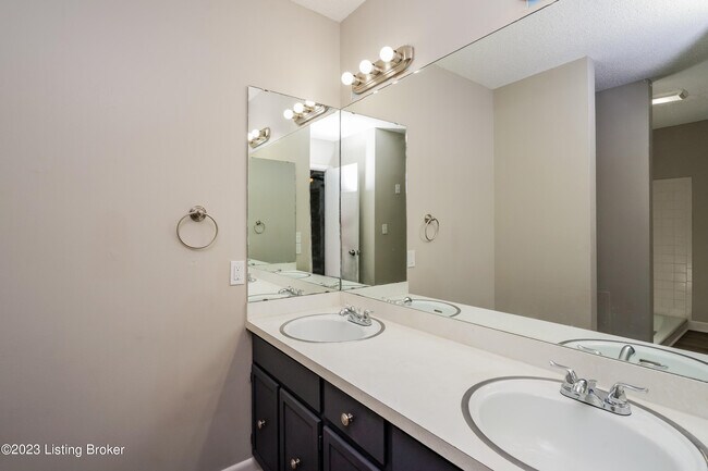 Building Photo - 4115 Emma Lou Dr