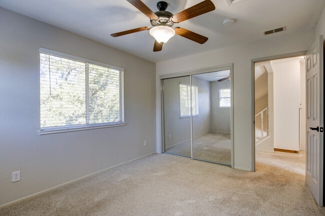 Building Photo - 9526 Victorian Wy