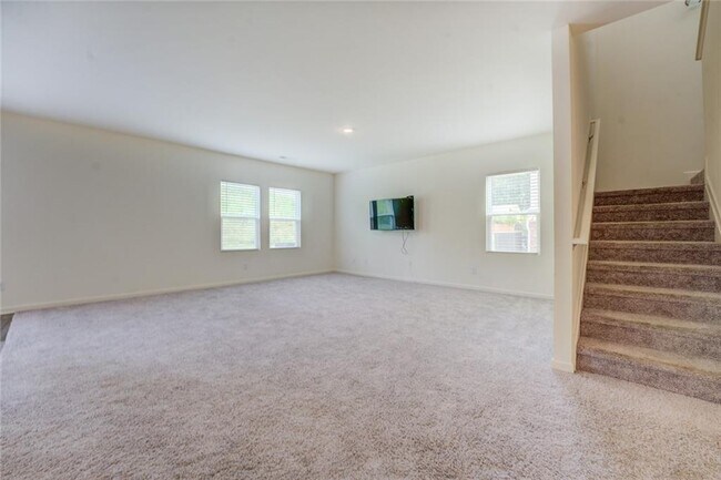 Building Photo - 7061 Rochford Dr