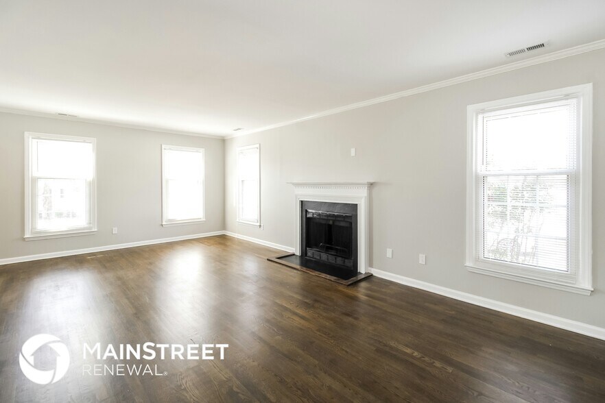Building Photo - 7081 Avenbury Cir