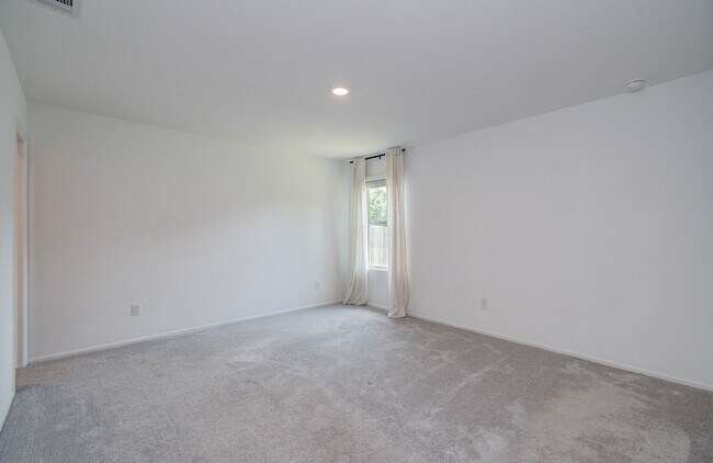 Building Photo - 20966 Zuccala Dr