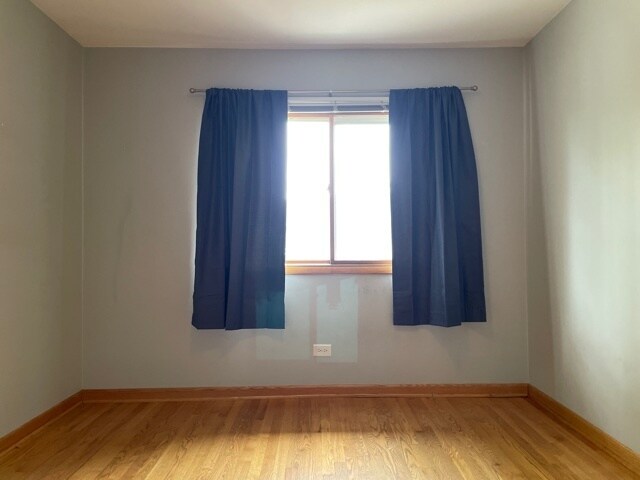 Building Photo - 720 N Broadway Ave