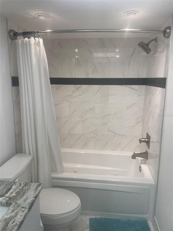 Building Photo - 4900 Brittany Dr S