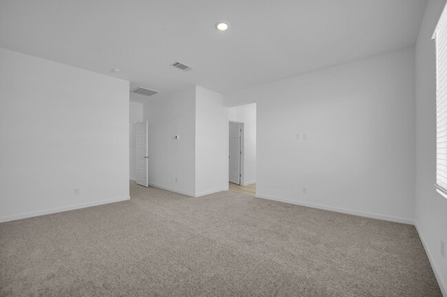 Building Photo - 4000 Richmar Butte Ave