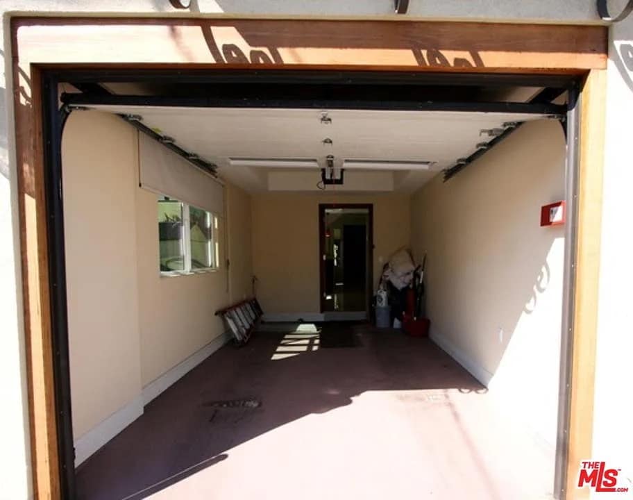 Building Photo - 1834 Euclid St