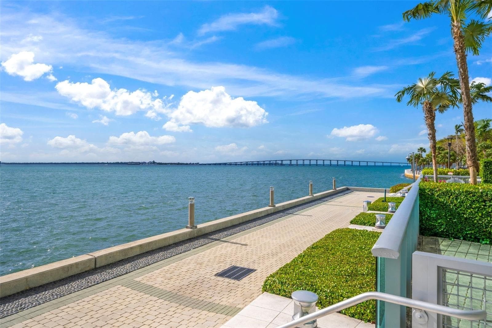 Building Photo - 1331 Brickell Bay Dr