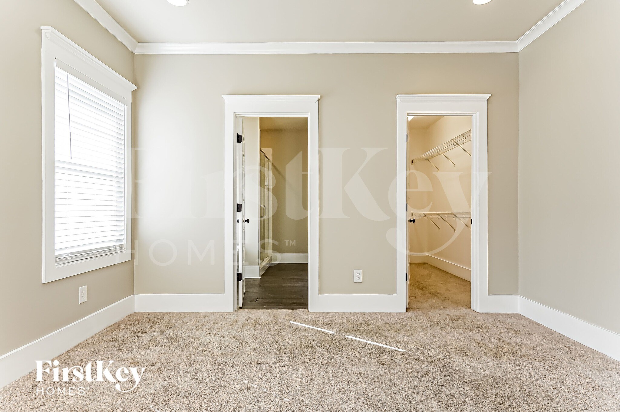 Building Photo - 3253 Sawyer Dr