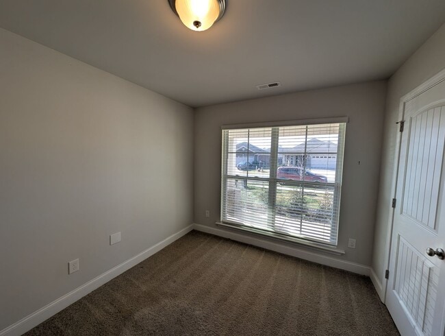 Building Photo - 244 Abercorn Dr