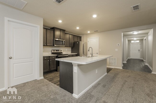 Building Photo - 2336 Oak Stream Dr