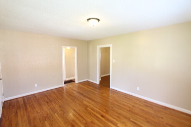 Building Photo - 505 Sunrise Blvd