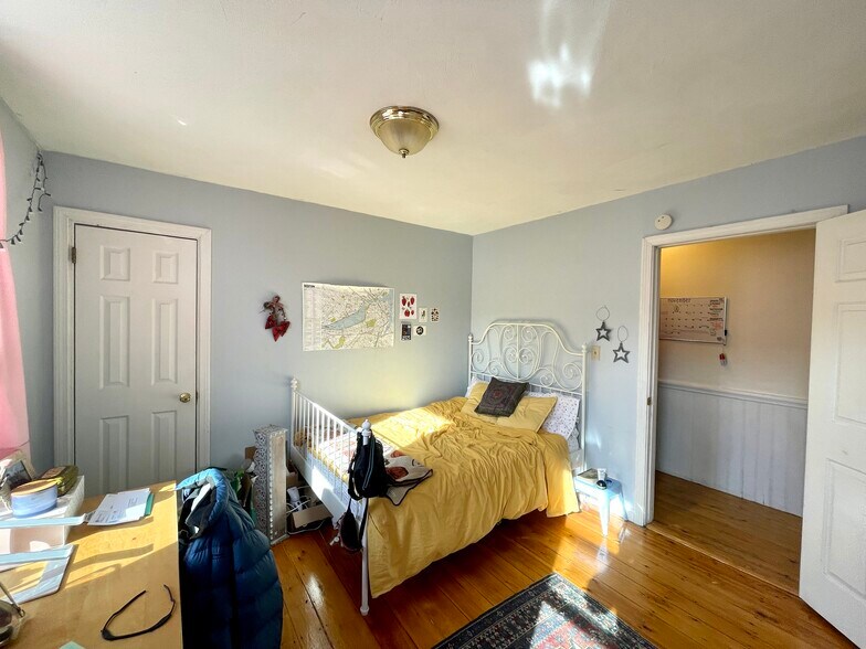 Building Photo - 15 Sewall St