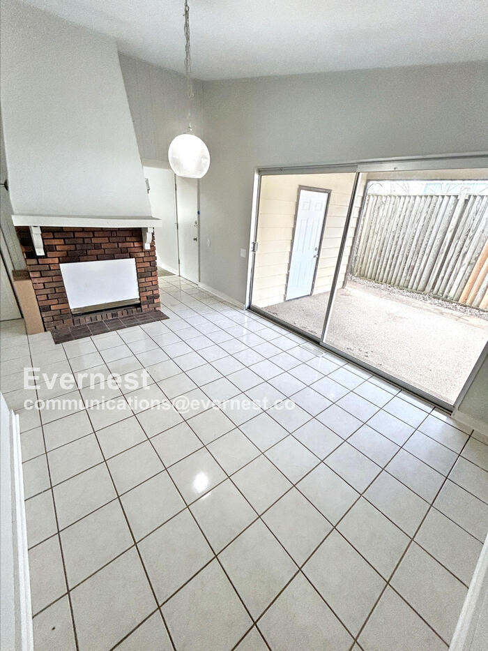 Building Photo - 1610 Gallant Fox Dr