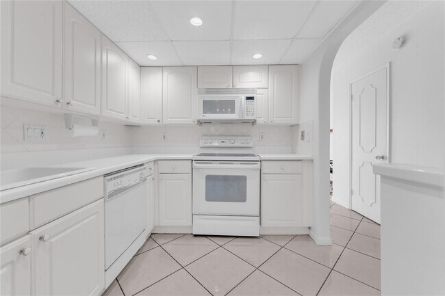 Building Photo - 1401 S Federal Hwy