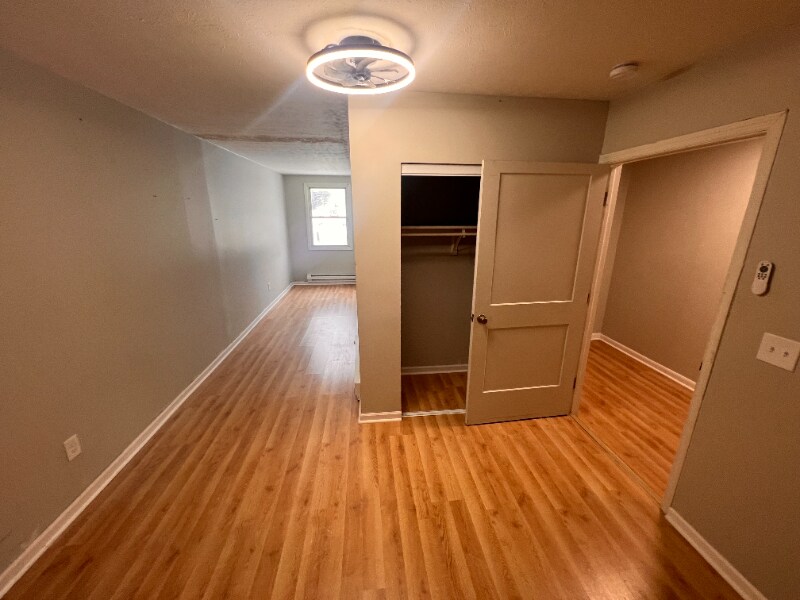 Building Photo - 110 Main St