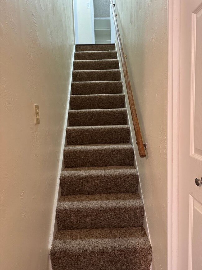 Building Photo - 127 N Roanoke Ave