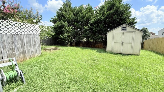 Building Photo - 15251 Tyler Mill Dr