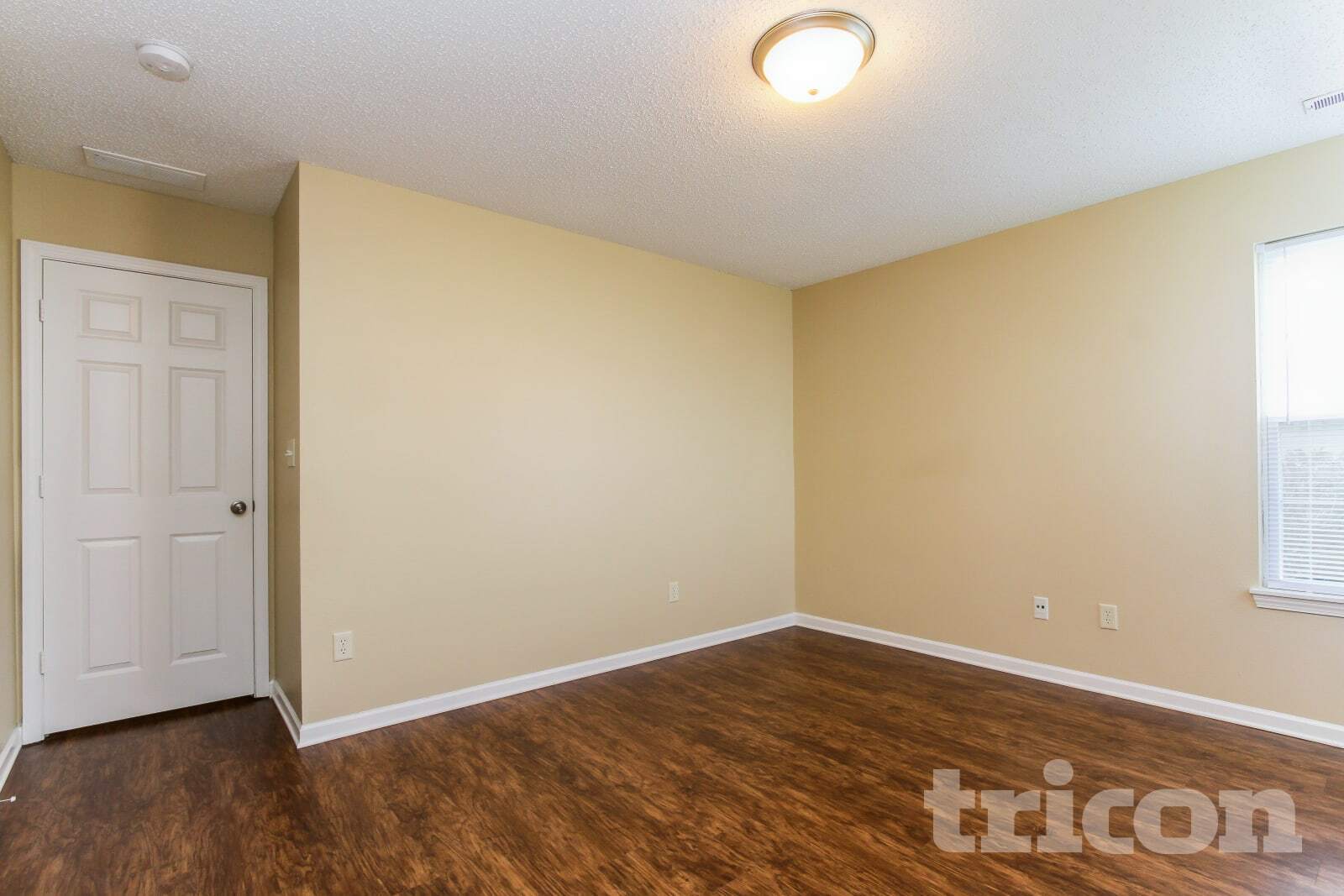 Building Photo - 345 Bent Stream Ln