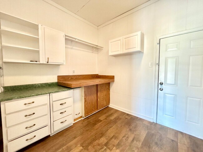 Building Photo - Gorgeous Updated Home in Virginia Beach!