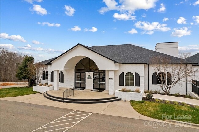Building Photo - 108 Fleming Dr