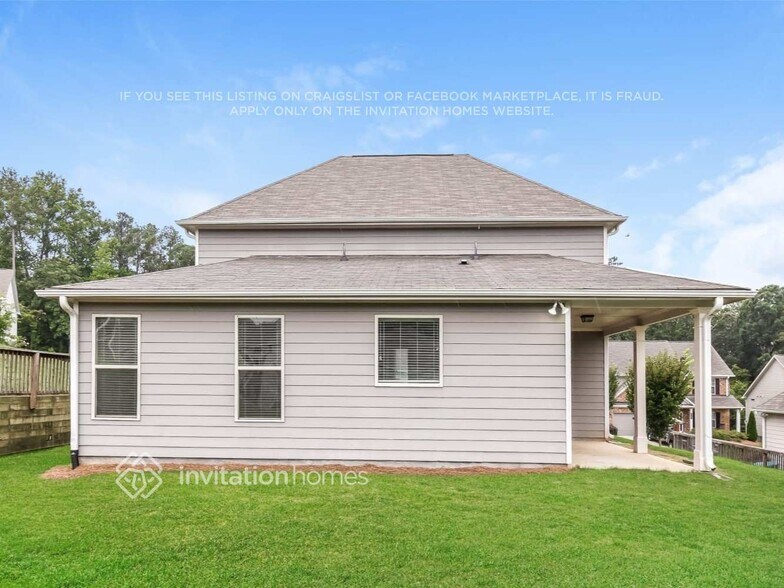 Building Photo - 240 Sage Dr