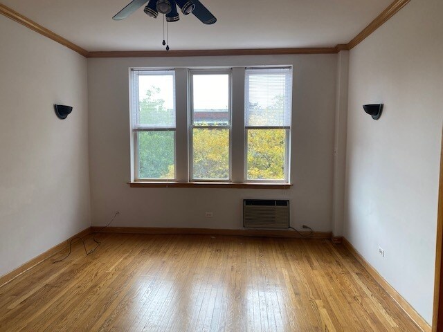 Building Photo - 642 W Buckingham Pl