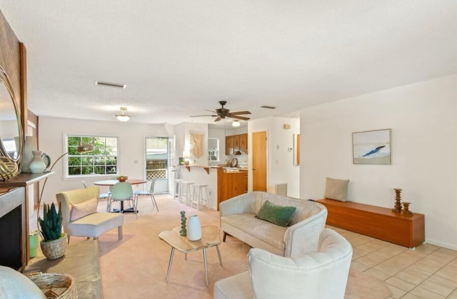 Building Photo - 1701 Castile St