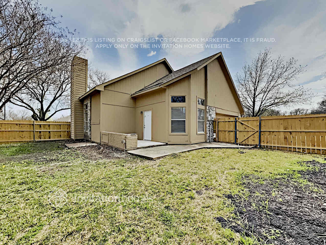 Building Photo - 9218 Oak Hollow Dr