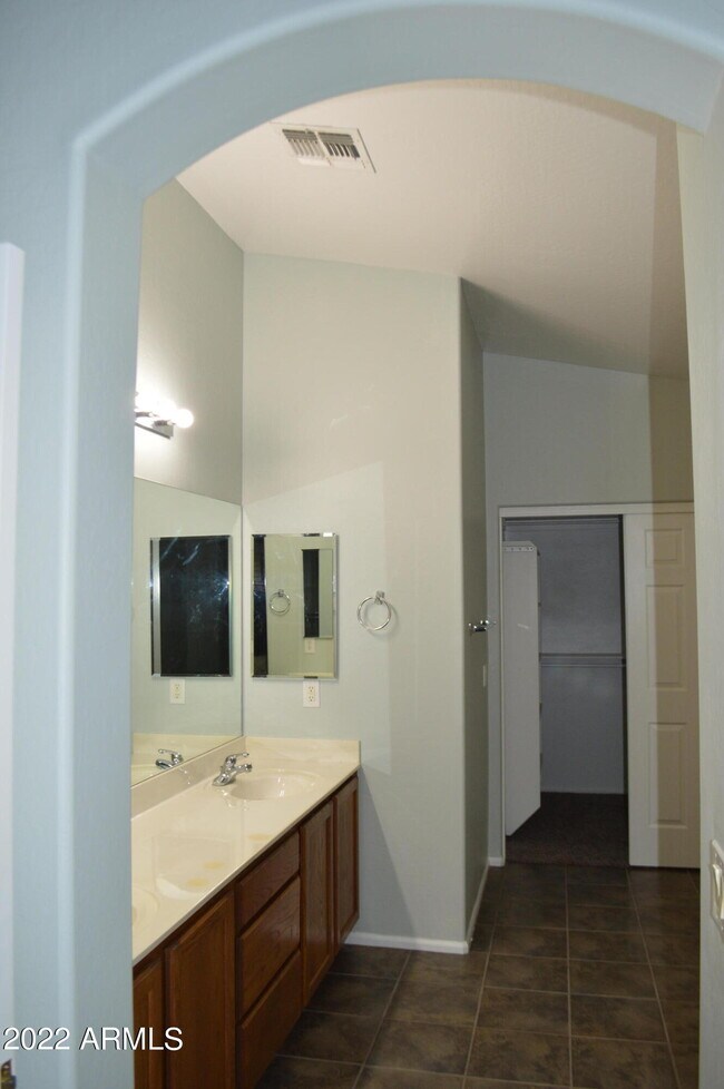 Building Photo - 45156 W Zion Rd