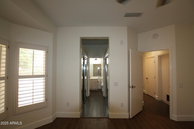 Building Photo - 13022 Broken Arrow Dr