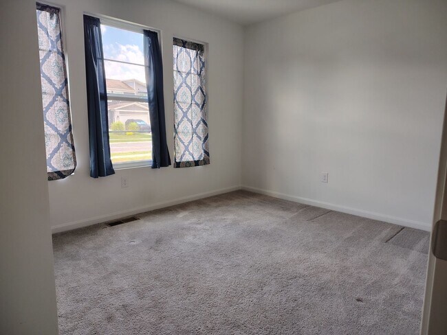 Building Photo - Stylish 2023-Built Home with Giant Unfinished Basement in Fairborn, Ohio!!!