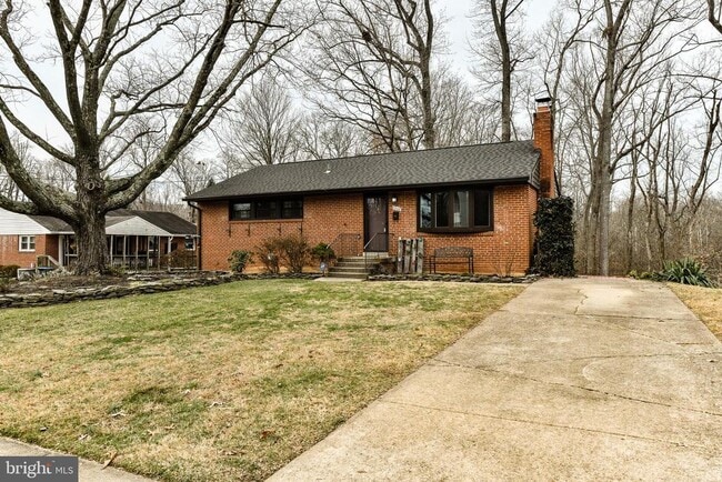 Building Photo - 5508 Inverchapel Rd