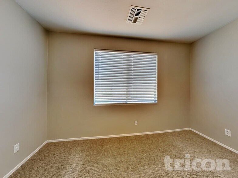 Building Photo - 39815 N Bridlewood Way