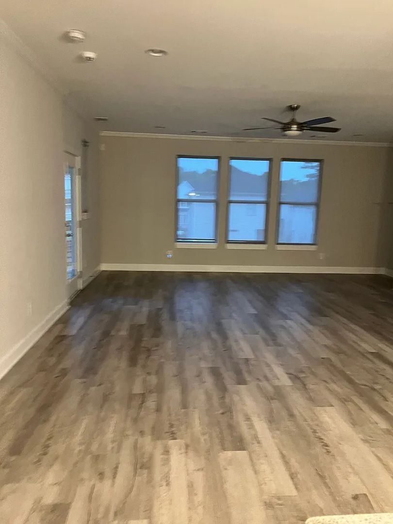 Building Photo - 5259 Cloud St