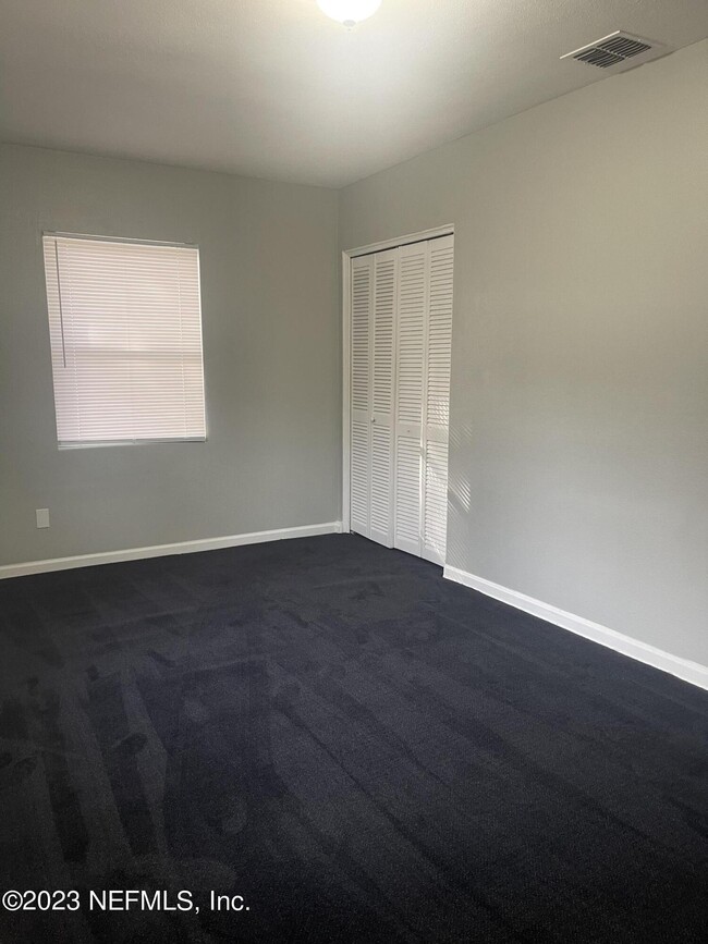 Building Photo - 5467 Windermere Dr