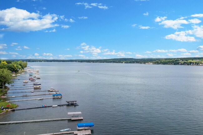 Building Photo - 4027 Graywood N