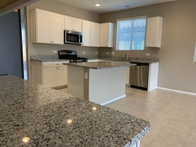 Building Photo - 3 Bedroom 2 Bath Home with 2 car garage, only built in 2020