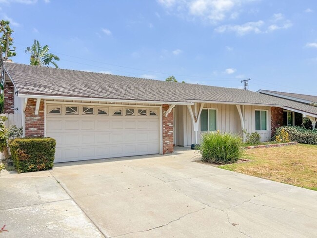 Primary Photo - Santa Ana - Gorgeous Interior Remodel 4 be...