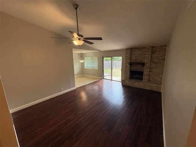 Building Photo - 10106 Missel Thrush Dr