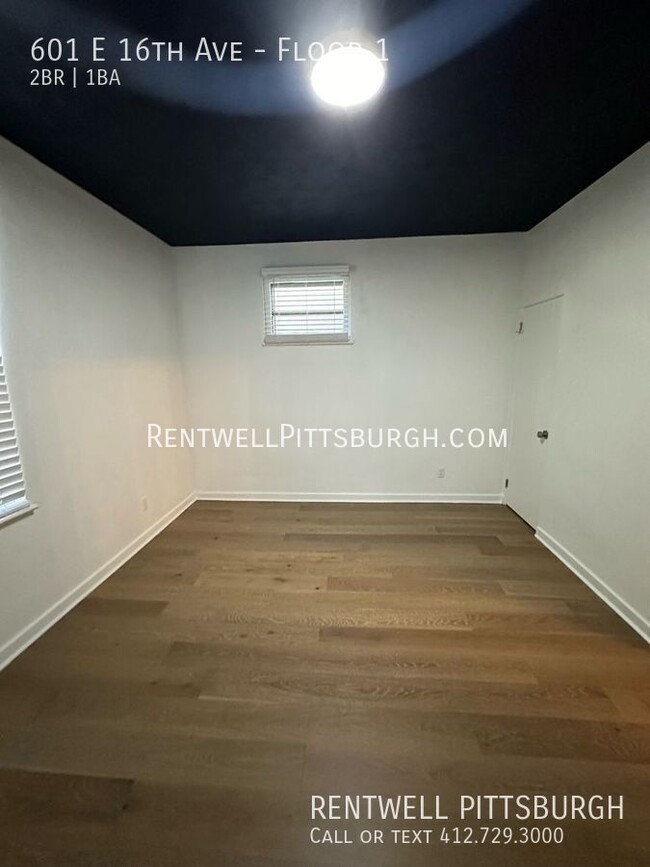 Building Photo - 2 Bedroom Apartment in Munhall