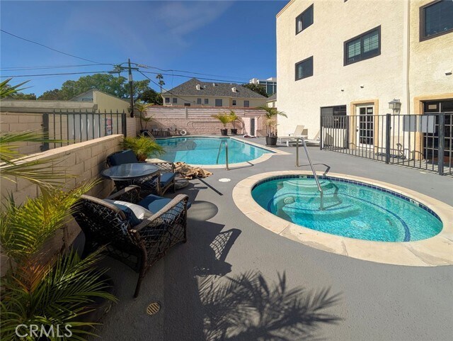 Building Photo - 227 S Madison Ave