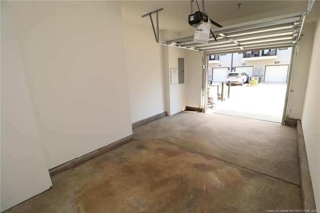 Building Photo - 110 Byrum St